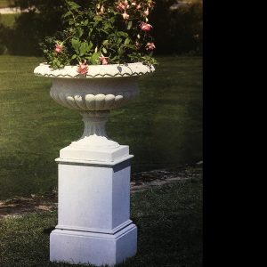 garden vase, garden planter derbyshire regency